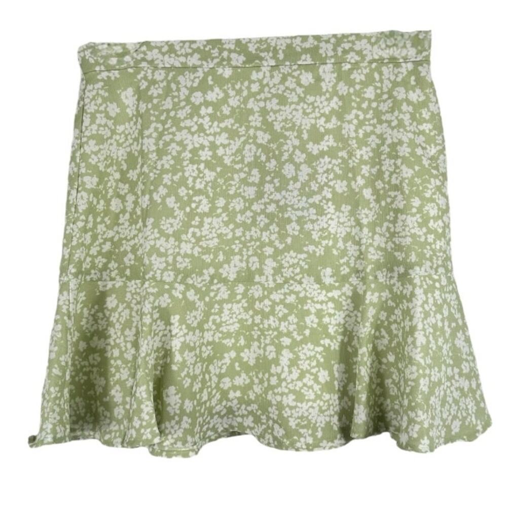 LE Lis Green with White Floral Design Skirt Small